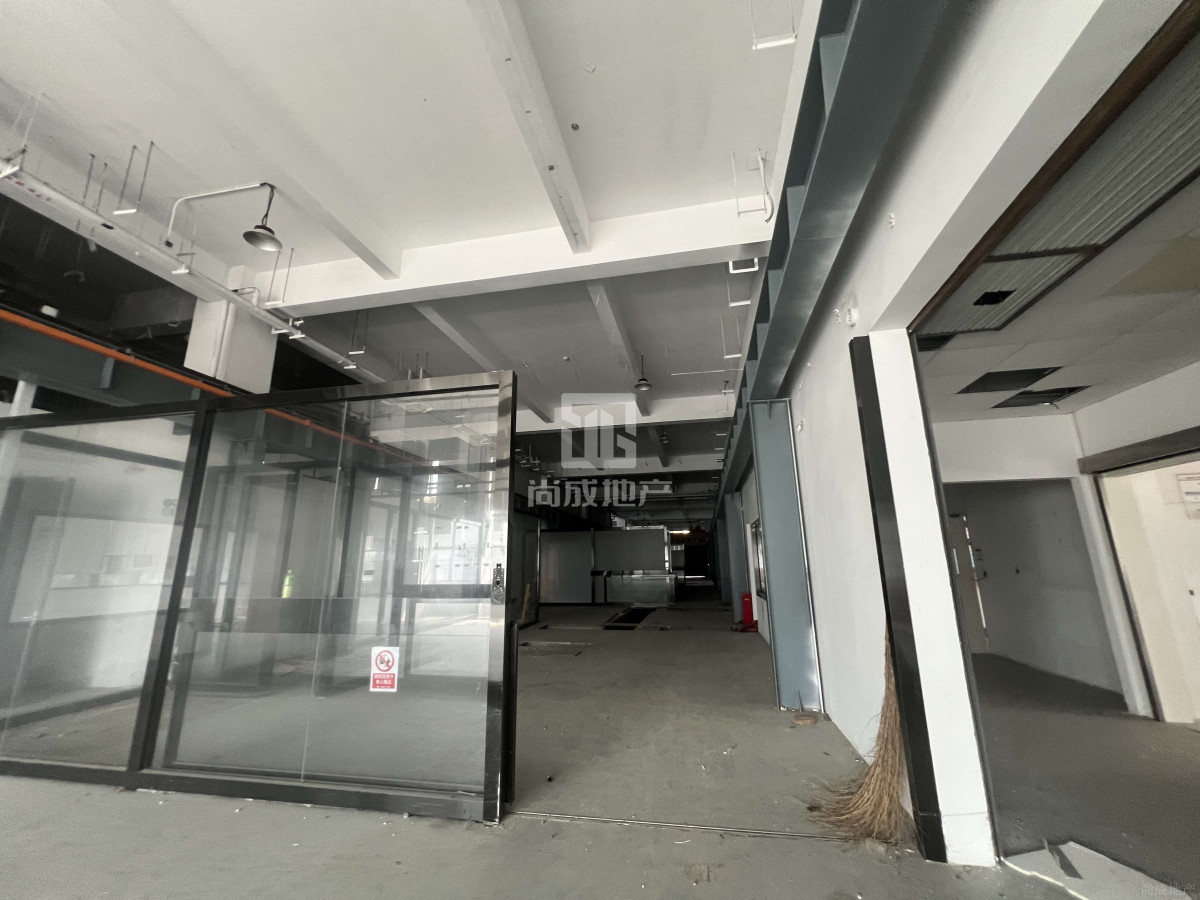 智能制造新地標(biāo) 金橋曼卡科技園，以地鐵14號線與數(shù)據(jù)處理技術(shù)賦能生產(chǎn)效率躍升